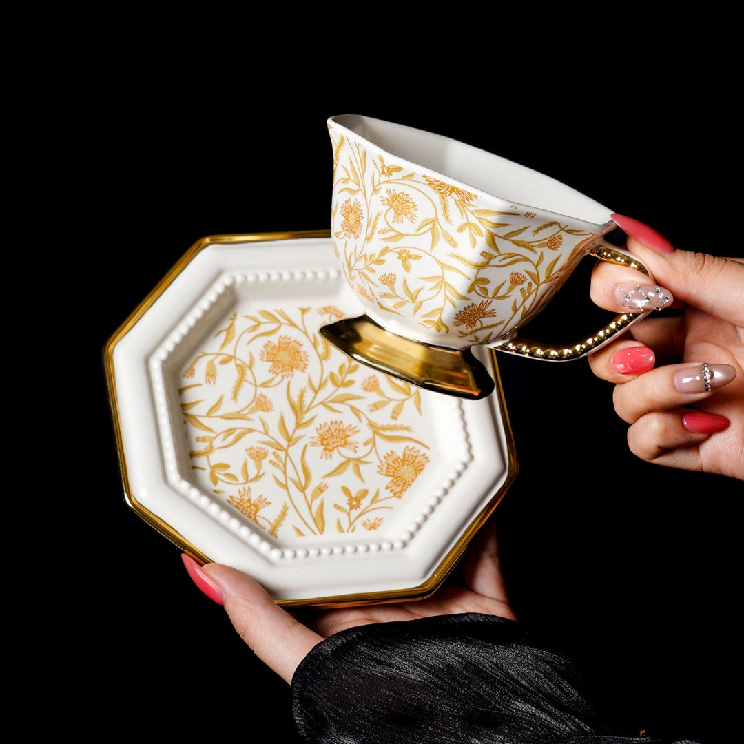Luxury Coffee Cup & Scented Candle Gift Set
